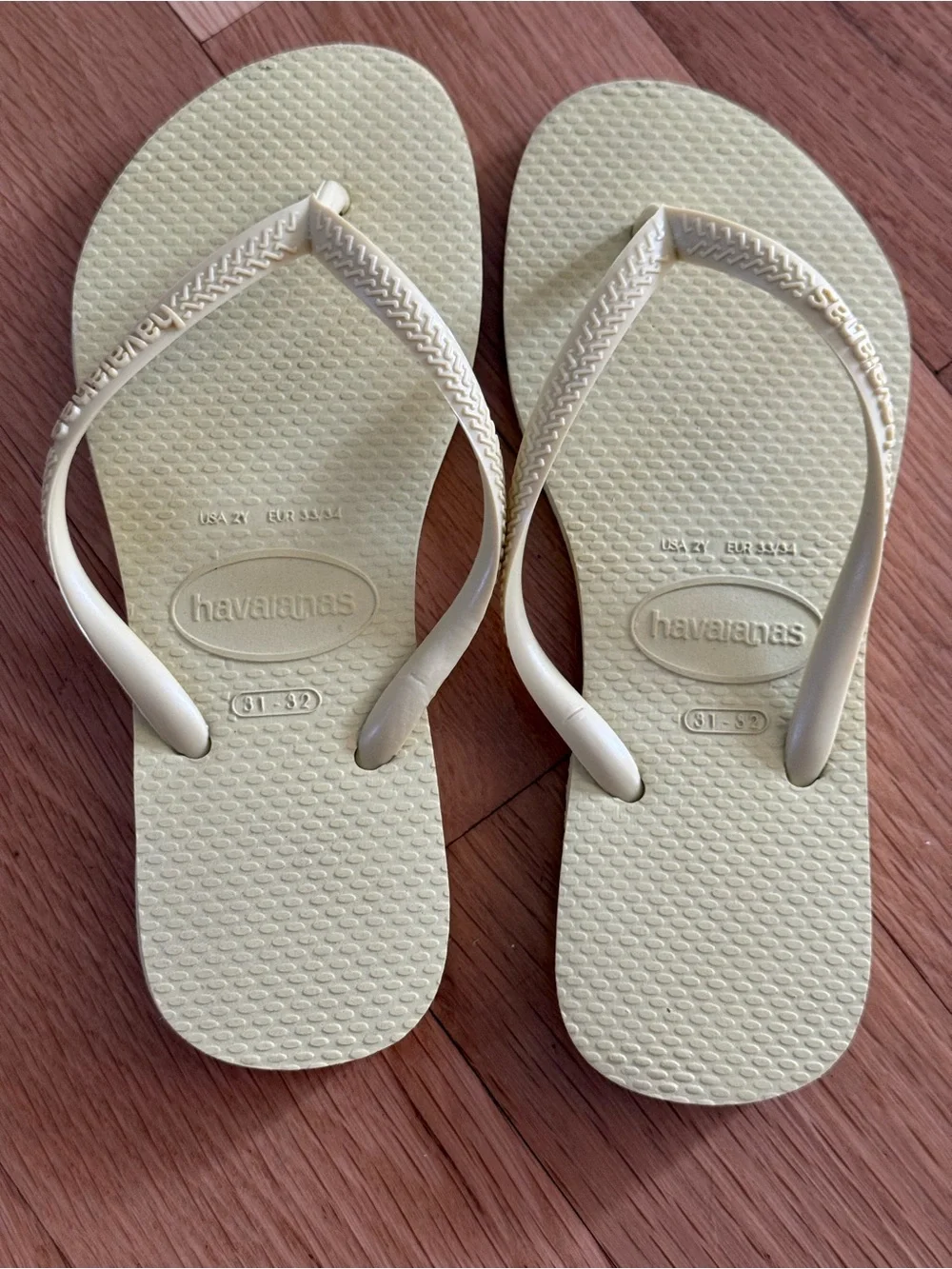Two Pairs Kids Havianas Flip Flops Size 2Y